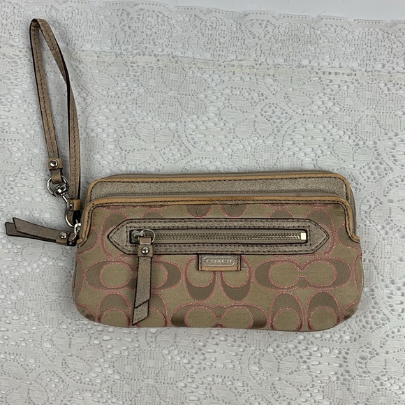 Coach Signature C Canvas Leather Wristlet Wallet Zip Close Tan Pink silver Strap - Picture 14 of 15